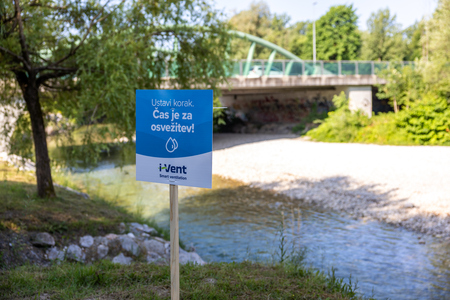 Pot ob reki, ki povezuje (7)